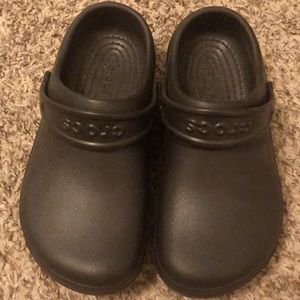 Crocs Black size 8 women/ 6 men EUC